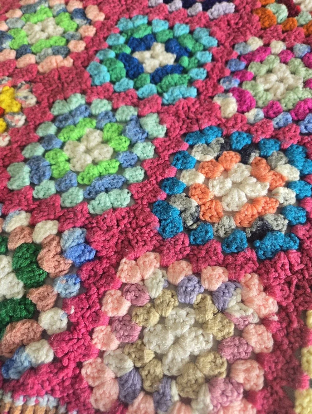 Vintage Granny Sqaures Crocheted Baby Blanket Sofa Throw Chair Blanket
